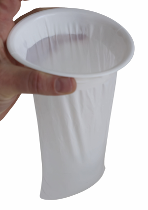 Theracaso Spuckbeutel 25er Set – Auslaufsicherer Brechbeutel 1500 ml mit Ring – für Reiseübelkeit, Auto, Schwangerschaft, Pflege – Kotztüte, Spucktüte, Einweg, wasserdicht & geruchsdicht